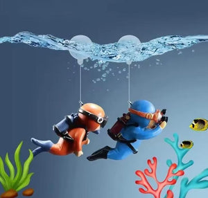 Cute Diving Fish Tank Decorative Ornaments  (Assorted Pack of 2)